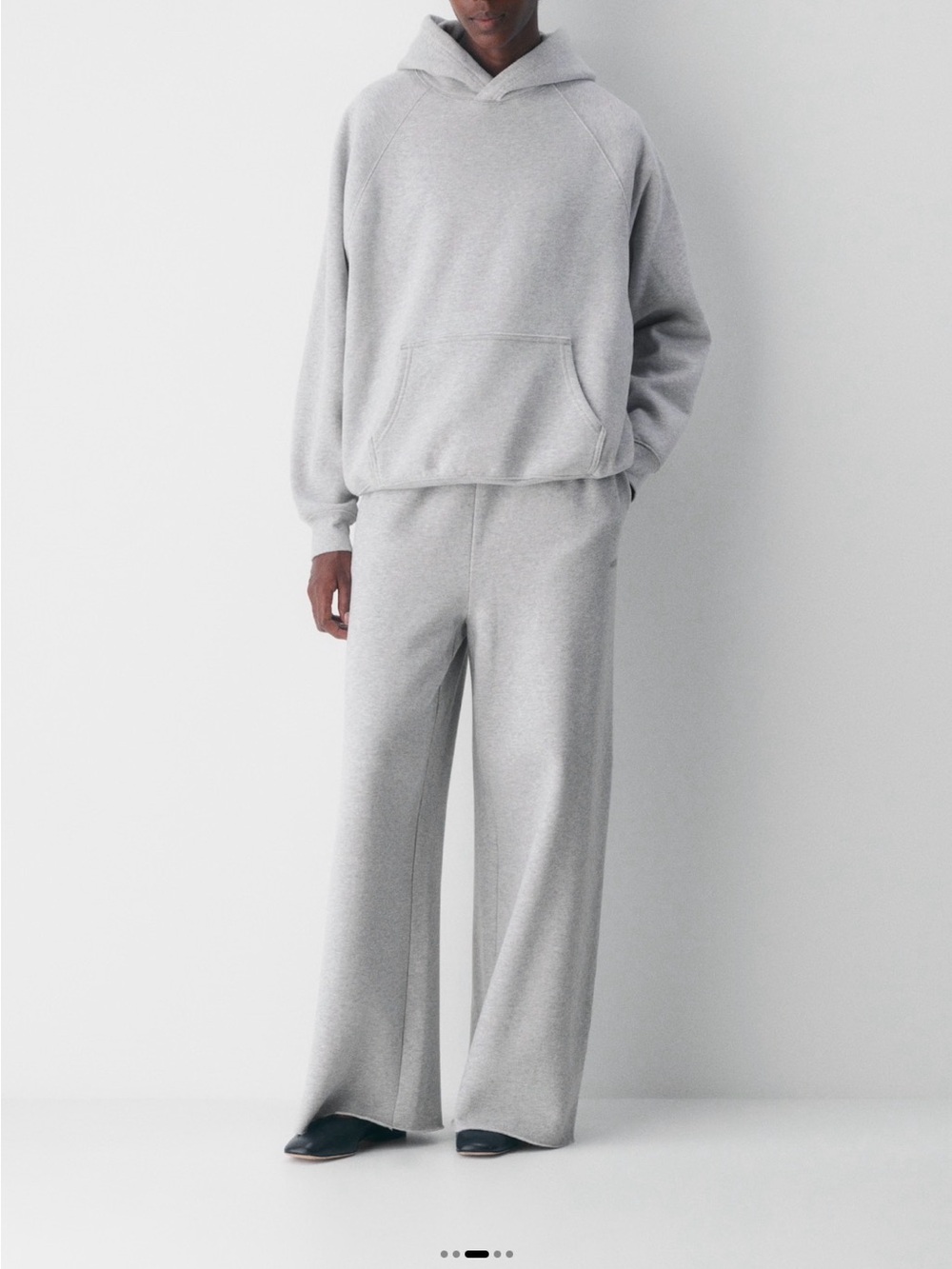 Aritzia Mega Raglan Hoodie - Picture 2 of 3